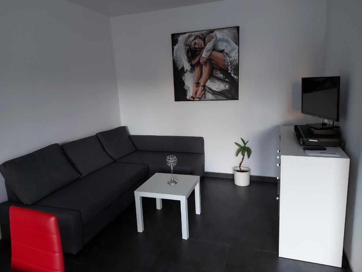Several Different Rooms, Newly Furnished, In A New House In Vichten Kültér fotó